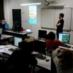 Mathieu intervient au cours d'un mapathon, "Pompier, c'est mon métier, la carto, c'est l'un des premiers outils dont j'ai besoin"